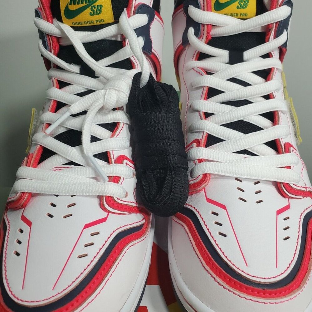 Size 10.5M - Nike SB Dunk High RX-0 Unicorn Gundam (DH7717-100). Conditi… - Picture 2 of 8